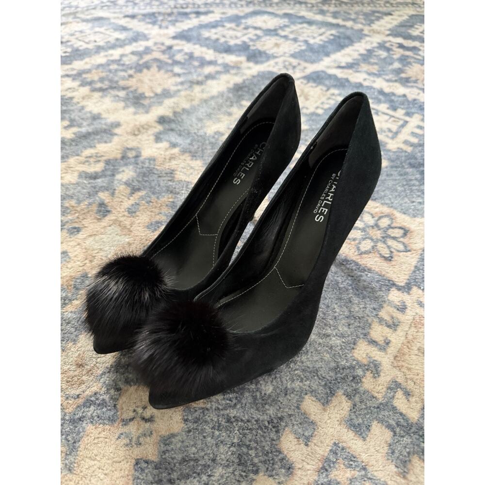 Charles by Charles David Black Suede Real Fox Fur Pom Pom Heels 8.5M NWOT
